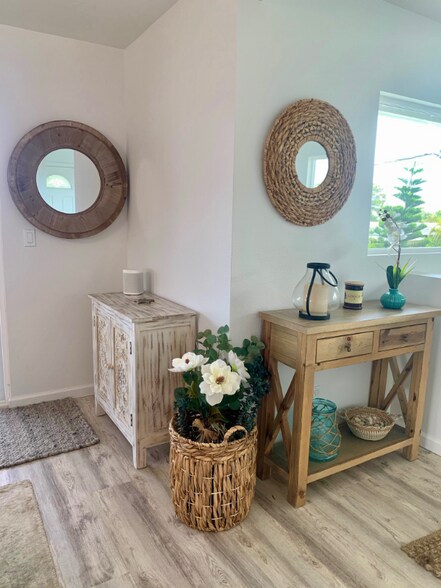 Building Photo - 451 Lanae Way