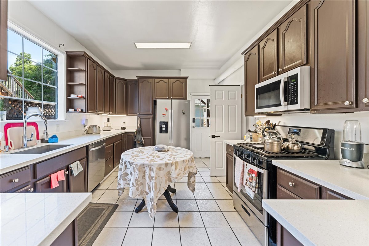 Building Photo - 1625 Martin Luther King Jr Way