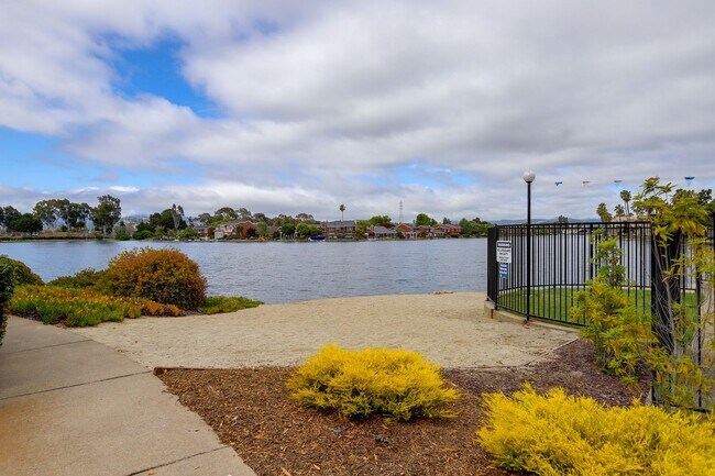 Building Photo - 2BR/2.5BA Pet-Friendly Townhome with Loft, Pool & 2-Car Garage | Foster City | YouTube Tour