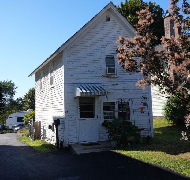Primary Photo - 75 Portland Ave