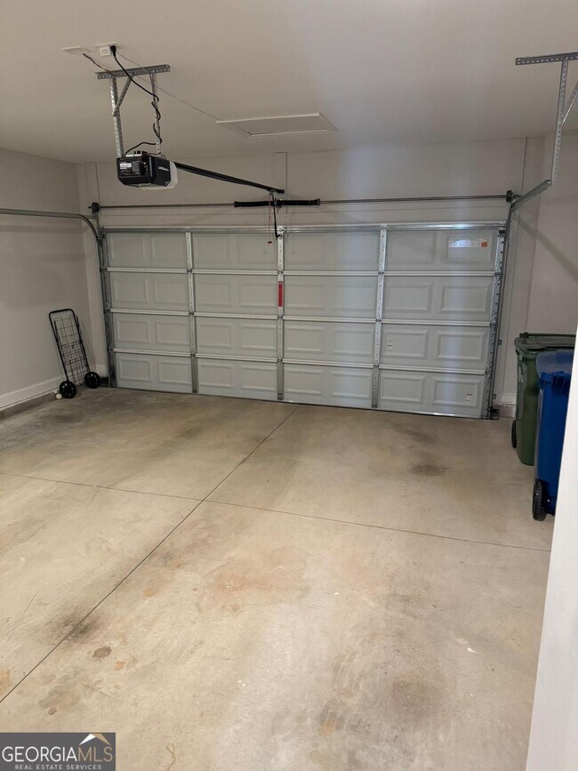 Building Photo - 1971 Drew Dr