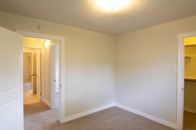 Building Photo - 12242 Kleinmeadow Dr