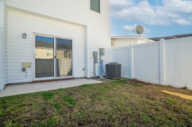 Building Photo - Carolina Forest Townhome