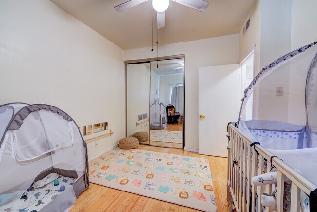 Building Photo - 2213 S Braeswood Blvd