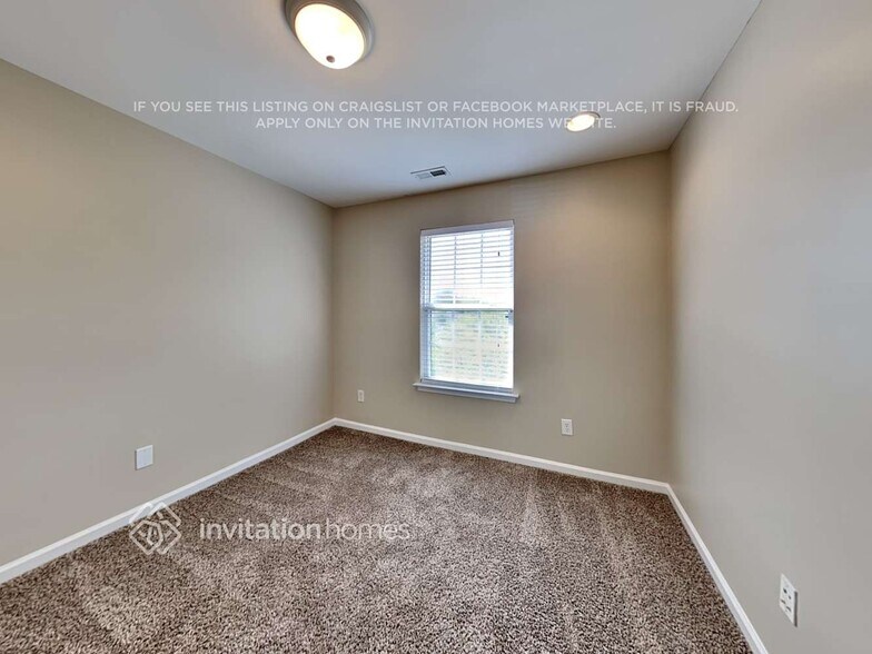 Building Photo - 8704 Winding River Way