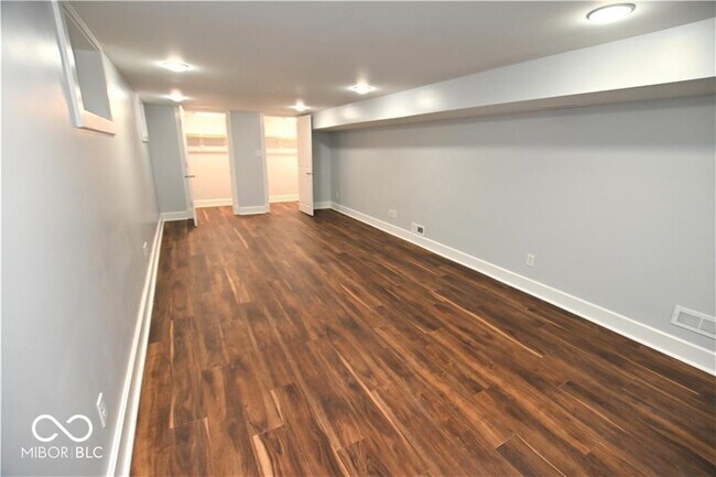 Building Photo - 2959 N Delaware St