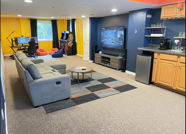 Building Photo - 2289 Grand Pointe Trail