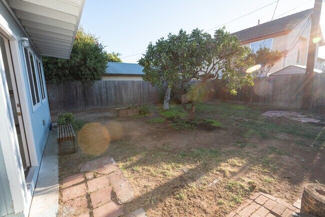 Building Photo - Newly remodeled 3 bedroom 1.5 Bath