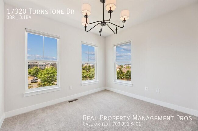 Building Photo - 17320 Turnstone Dr