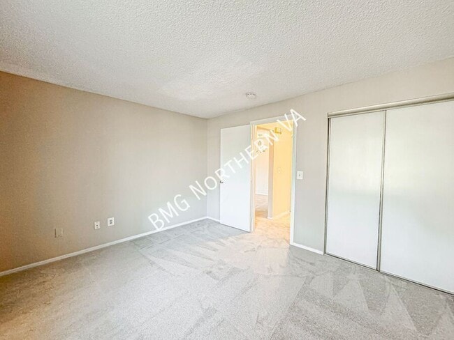 Building Photo - 1510 Summerchase Ct