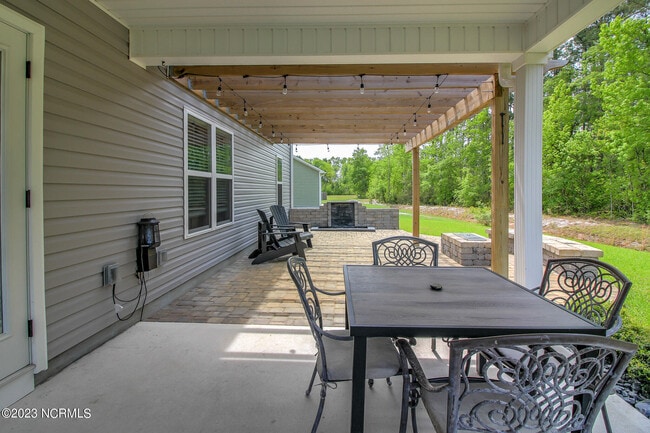 Building Photo - 262 Independence Blvd