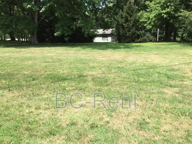 Building Photo - 124 Edgewood Cir