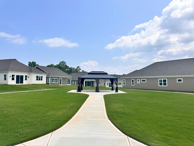 Building Photo - 4715 Anise Cir
