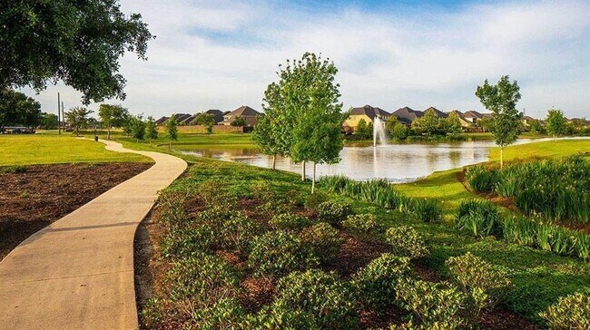 Building Photo - 6802 Mirabeau Ln