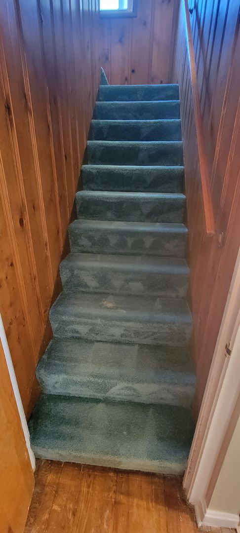 Building Photo - Single 3 bedroom 1 bath home located in Mayfield Hts!