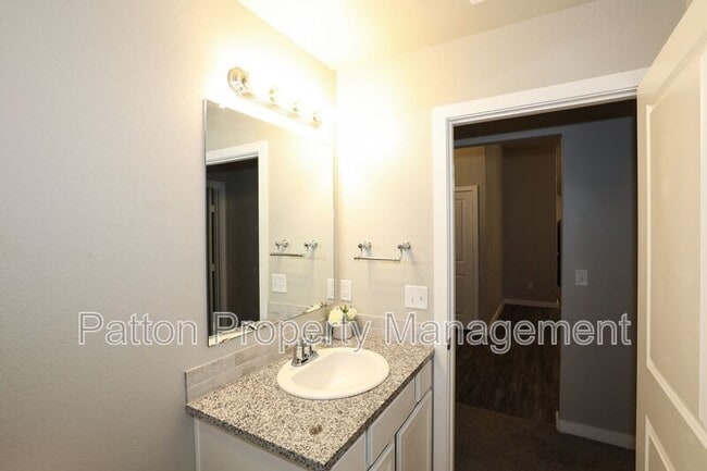 Building Photo - 7717 Bellamy Dr