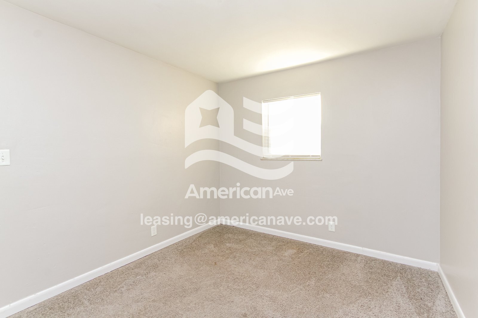 Building Photo - 2932 Lasalle St