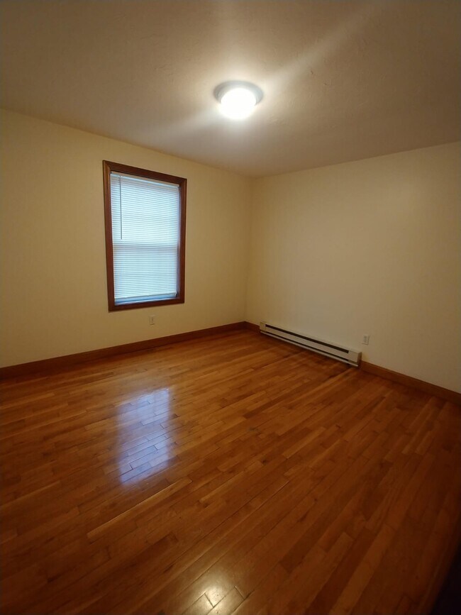 Building Photo - 74 S Washington St