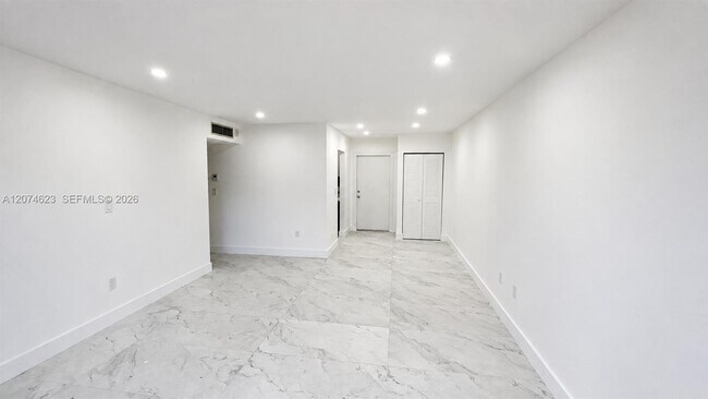 Building Photo - 9107 SW 137th Ter