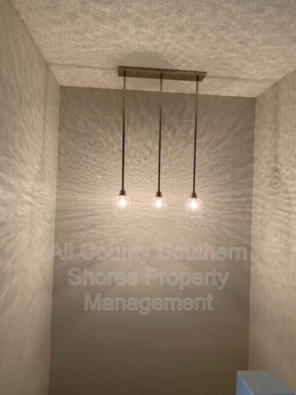 Building Photo - 970 Palisade Cir