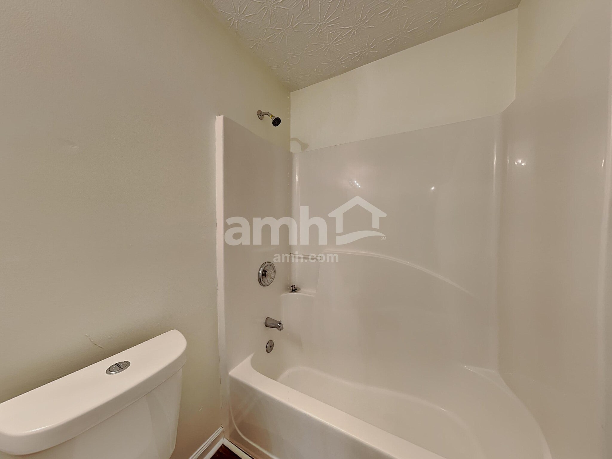 Building Photo - 247 River Pass Ct NE