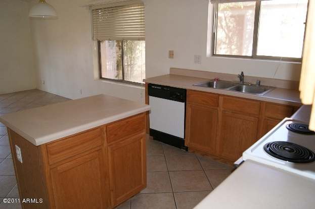 Building Photo - 15733 W Smokey Dr