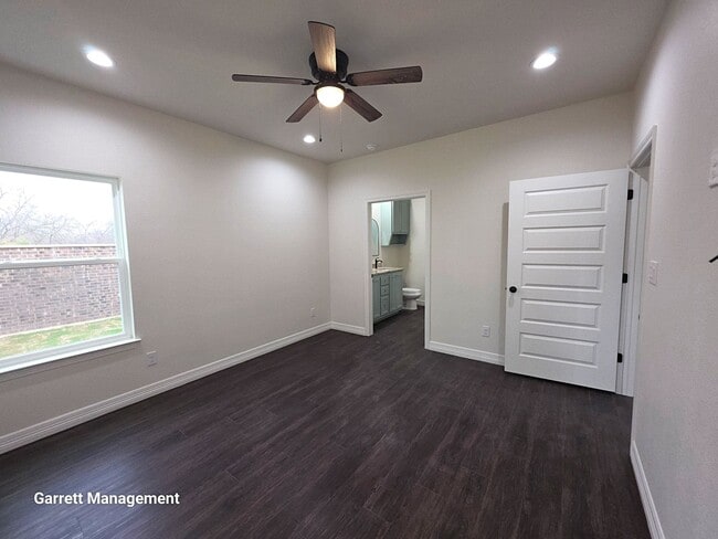 Building Photo - New Construction 3/2 Duplex