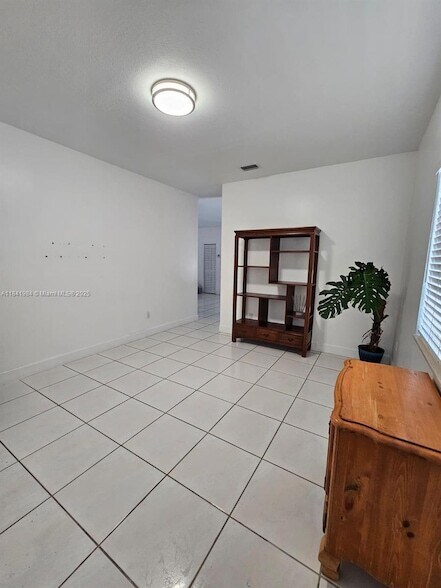 Building Photo - 13941 SW 13th St
