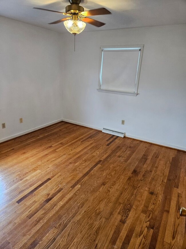 Building Photo - 3916 Gallatin St