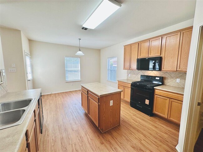 Building Photo - 2205 Boyds Way