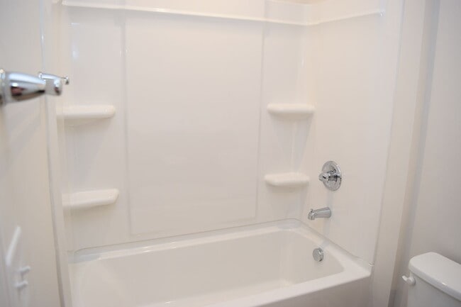 Building Photo - Modern 3-Bedroom Townhouse with Garage & Private Patio