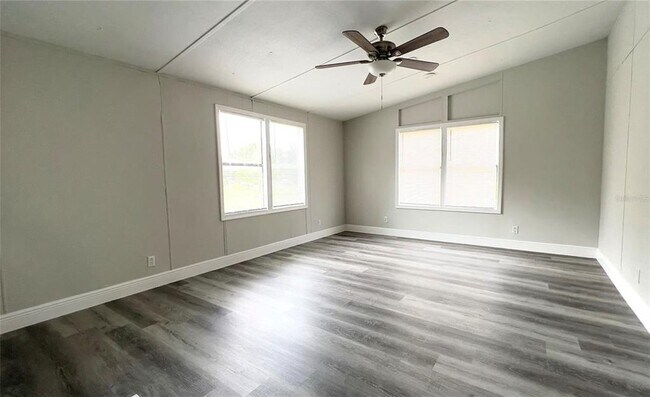 Building Photo - 3559 Reagan Blvd