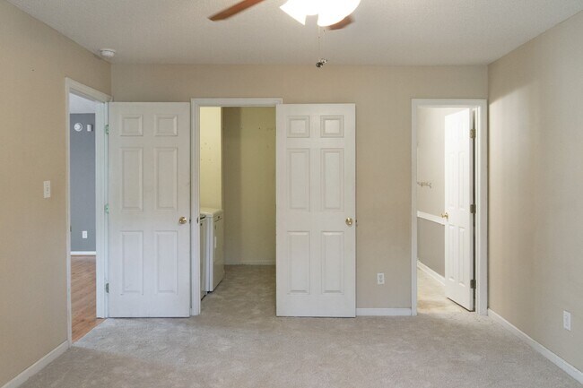Building Photo - 2039 Emerald Bay Dr