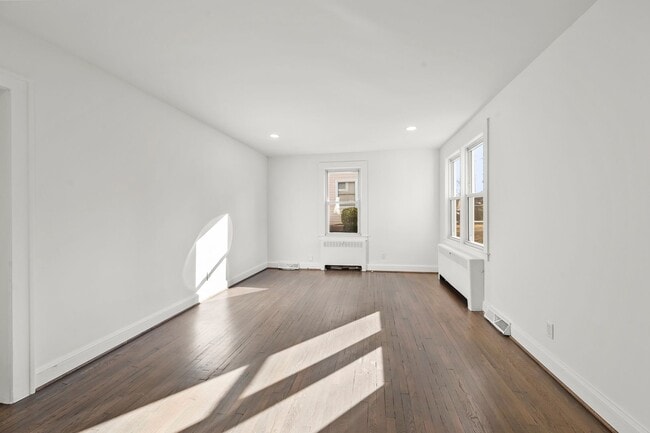 Building Photo - Beautiful 3bed/1bath