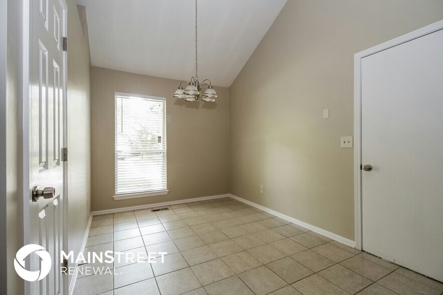 Building Photo - 516 Church Ln