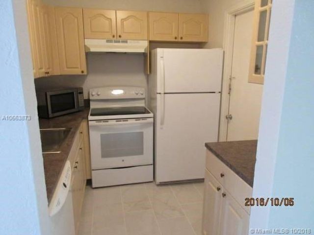 Building Photo - 2775 Taft St