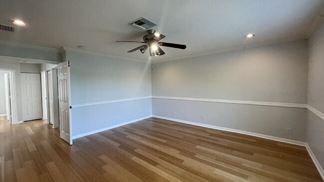 Building Photo - 4857 Victoria Cir