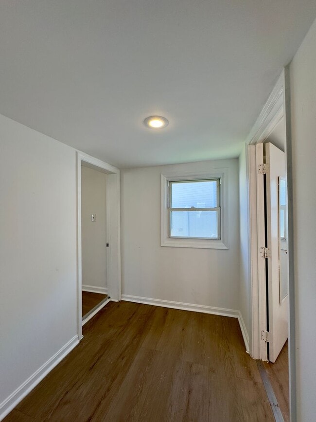 Building Photo - Charming 4 Bedroom/2 Bathroom Home in Dundalk, MD!