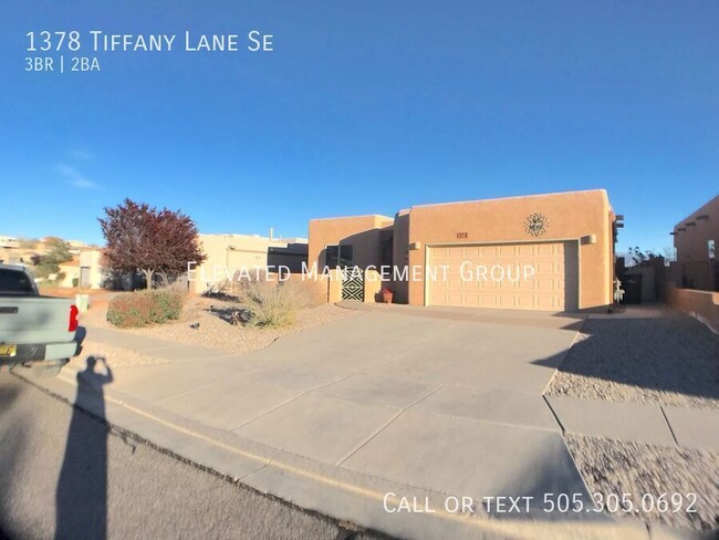 Building Photo - Immaculate 3 bedroom in Rio Rancho! Stunni...