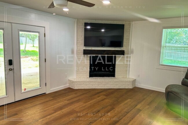 Building Photo - **Coming Soon** Stunning 3 Bedroom Home in...
