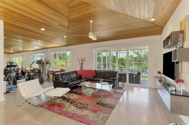 Building Photo - 412 Treasure Boat Way