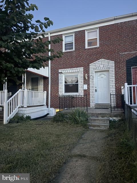 Building Photo - 2136 Redthorn Rd