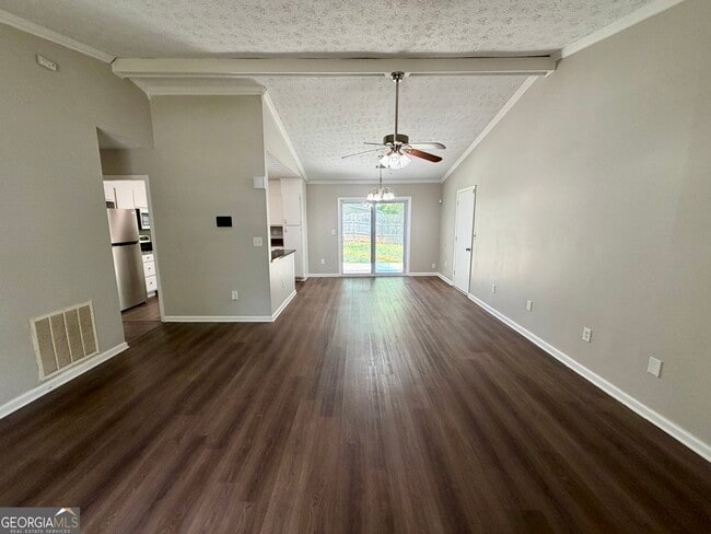 Building Photo - 5663 St Thomas Dr