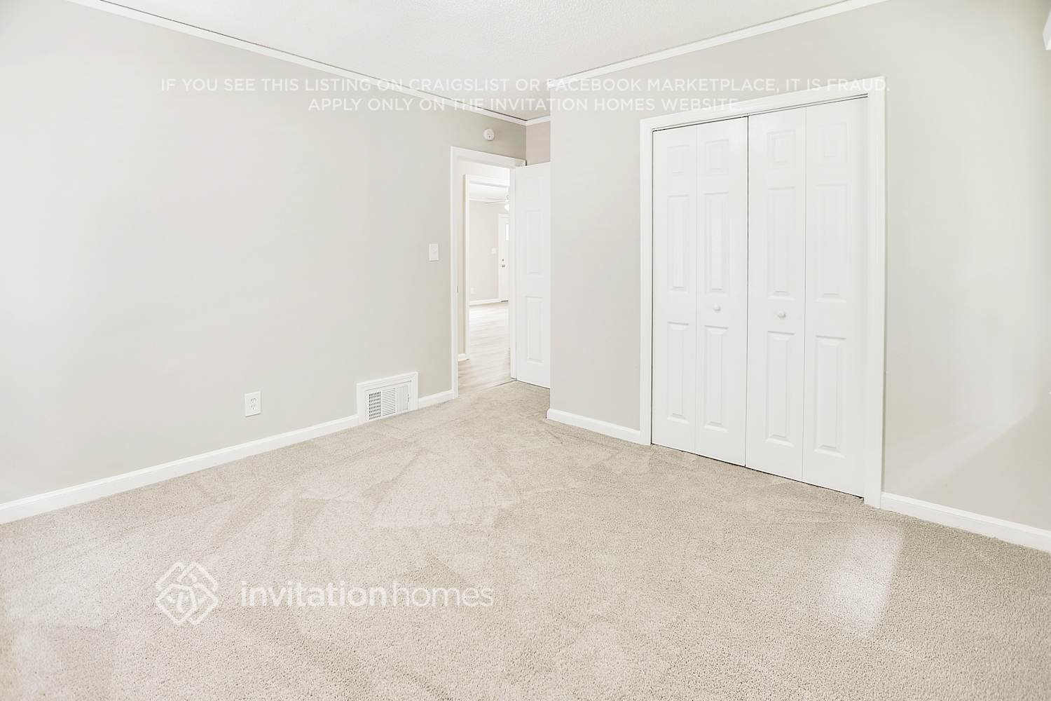 Building Photo - 2319 Delowe Dr