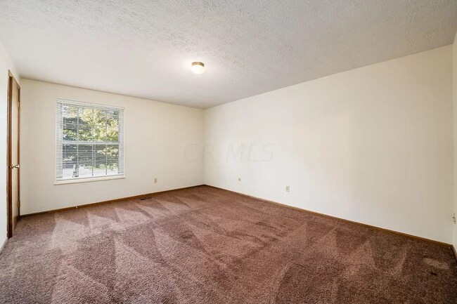 Building Photo - 3047 Bethel Rd