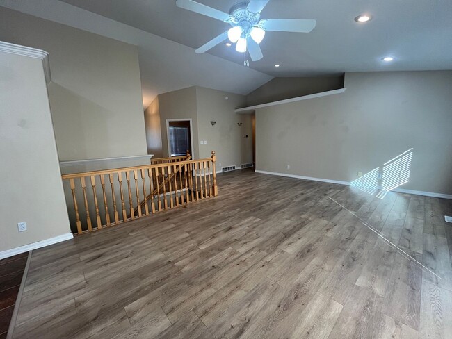 Building Photo - Established Home with New Carpet and LVP!