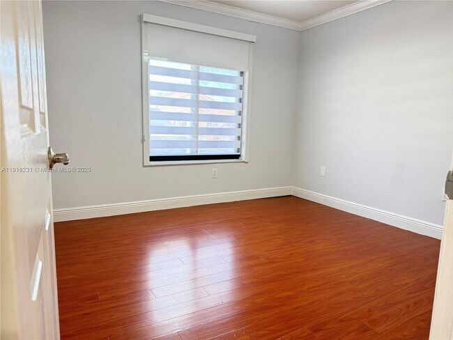 Building Photo - 2146 SW 103rd Pl