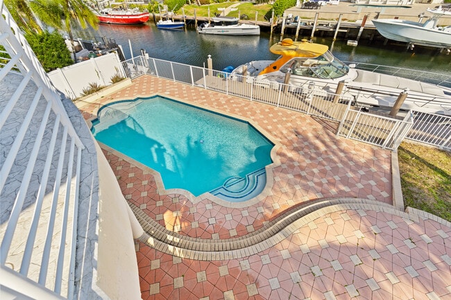 Building Photo - 2671 NE 22nd Ct