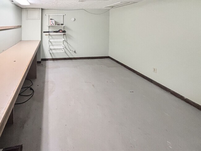 Building Photo - Beautifully Updated 4-Bedroom Home in Top-Rated Walton High District