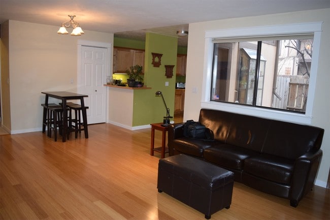 Building Photo - 4727 Tantra Dr